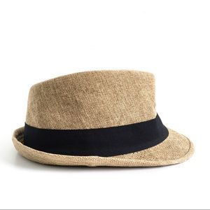 Woven straw fedora